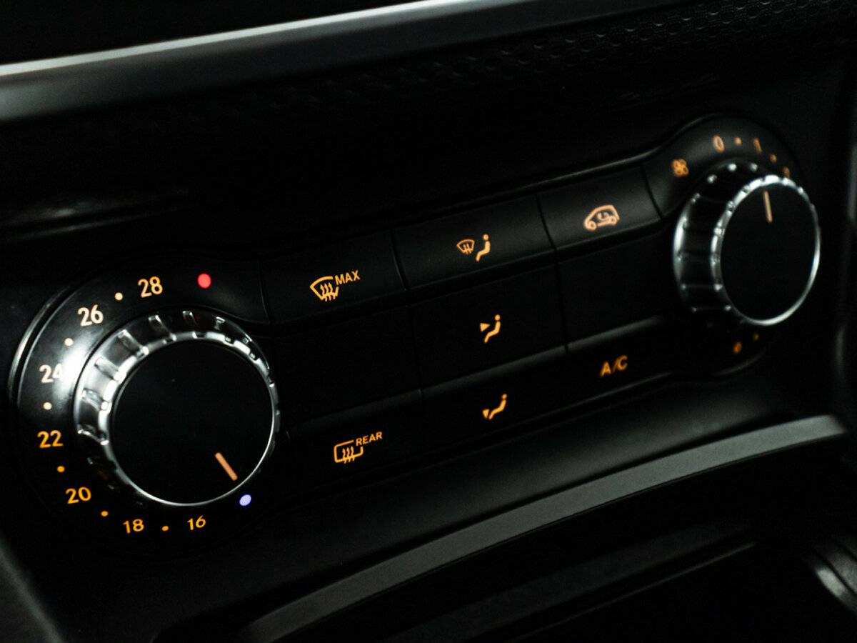 Mercedes-Benz A-Класс 180 III (W176), 2013 Фото №15