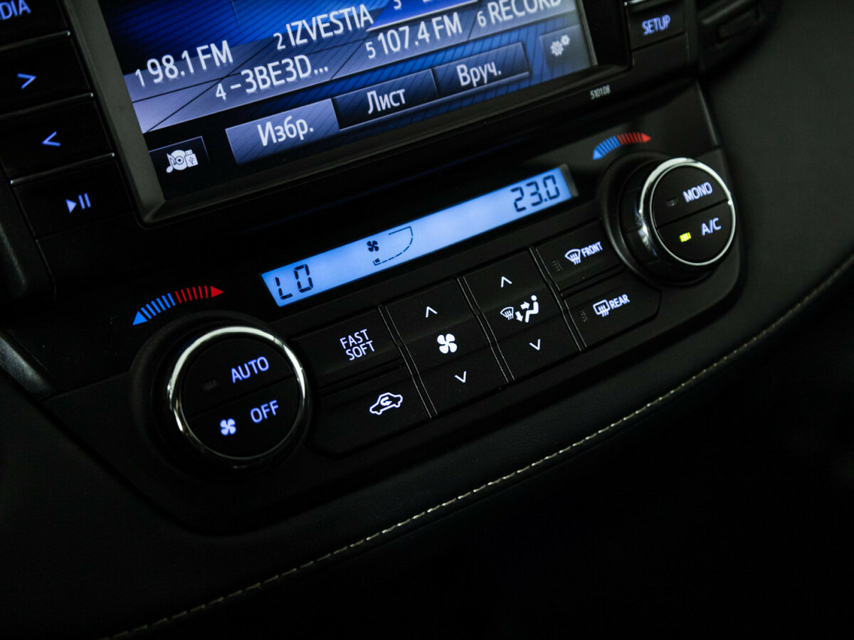 Toyota RAV4 IV (XA40) Рестайлинг, 2018 Фото №15