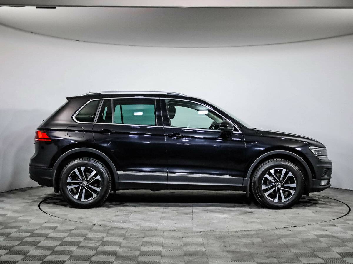 Volkswagen Tiguan II, 2019 - 145 700 км. | Фото №4