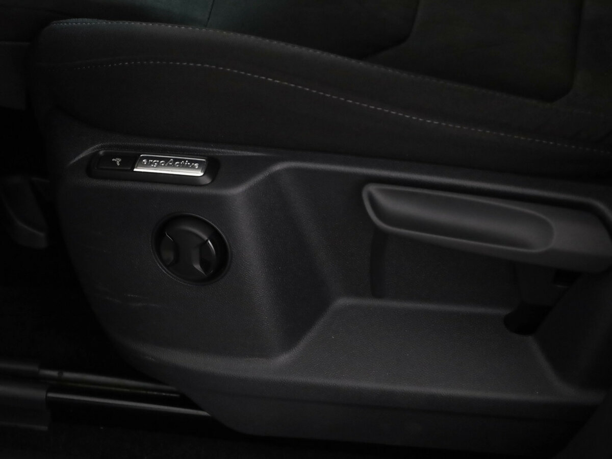 Volkswagen Tiguan II, 2019 Фото №24