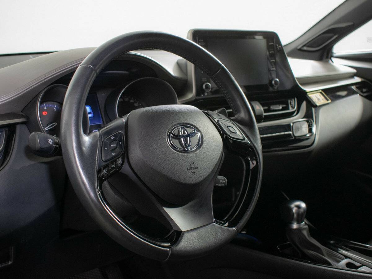 Toyota C-HR I Рестайлинг, 2020 Фото №17