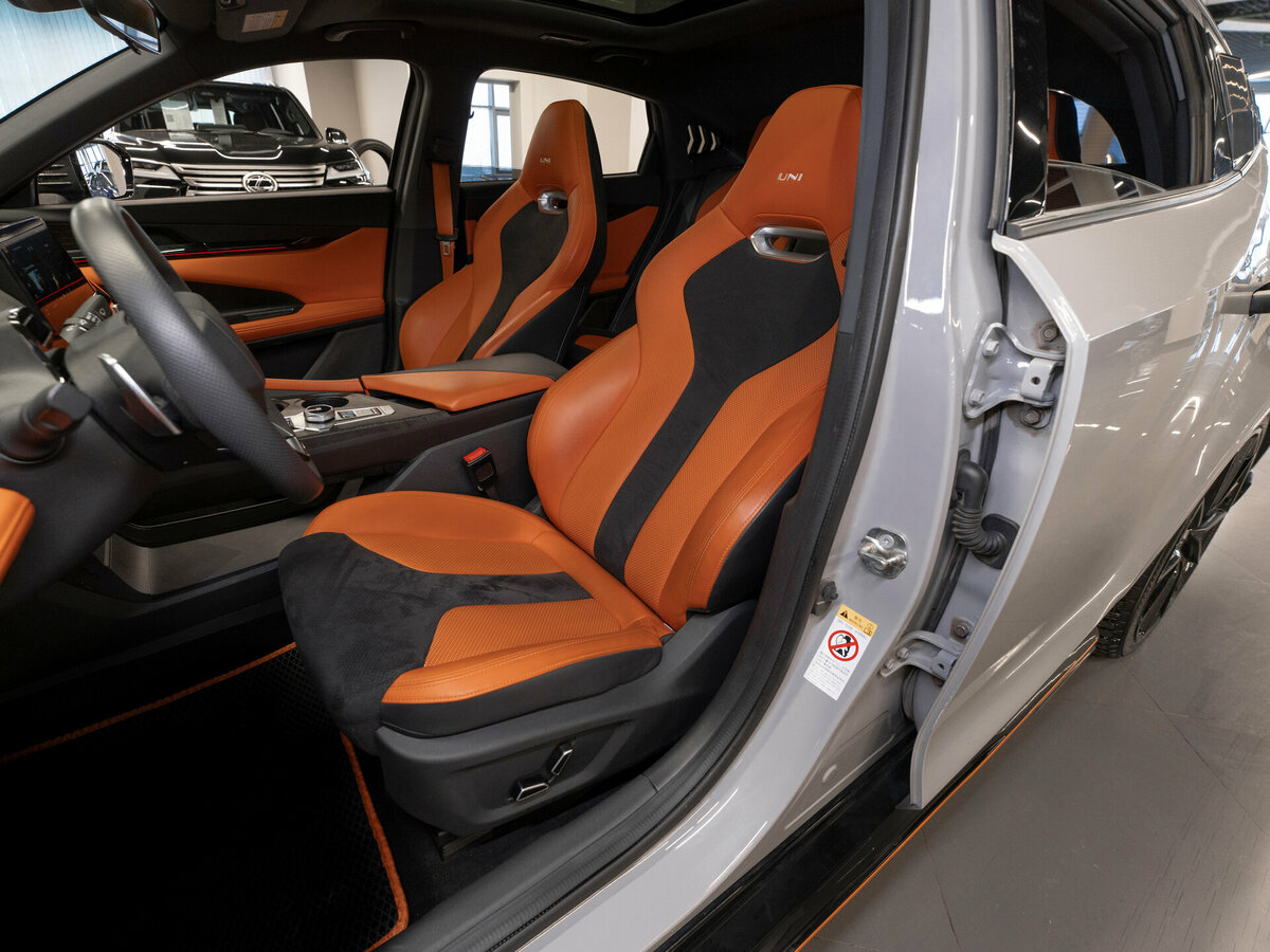 Changan UNI-V I, 2023 Фото №9