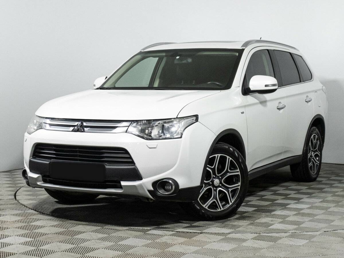 Mitsubishi Outlander III Рестайлинг, 2014 - 175 868 км. | Фото №1
